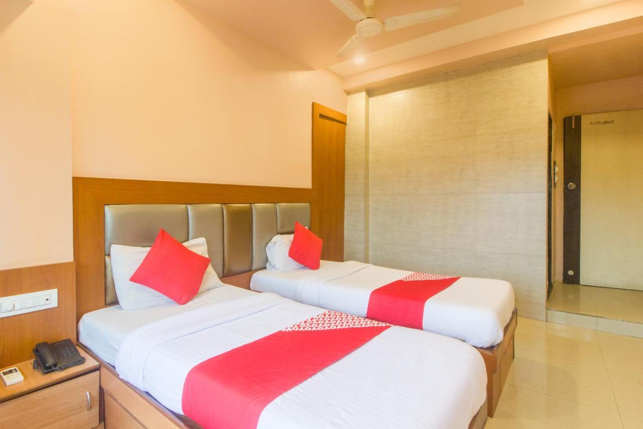 Oyo Hotel Sarovar Grand Kalamboli Εξωτερικό φωτογραφία