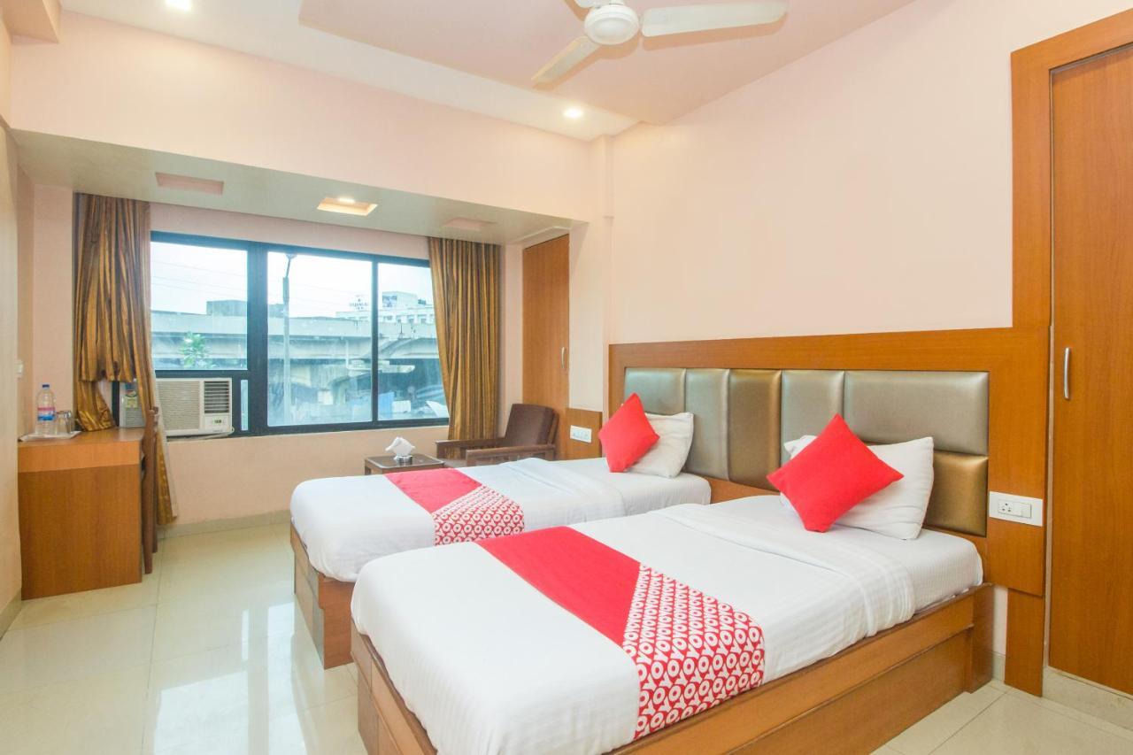 Oyo Hotel Sarovar Grand Kalamboli Εξωτερικό φωτογραφία