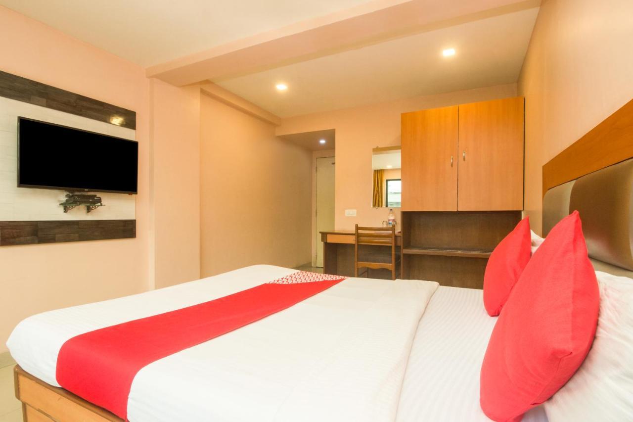 Oyo Hotel Sarovar Grand Kalamboli Εξωτερικό φωτογραφία