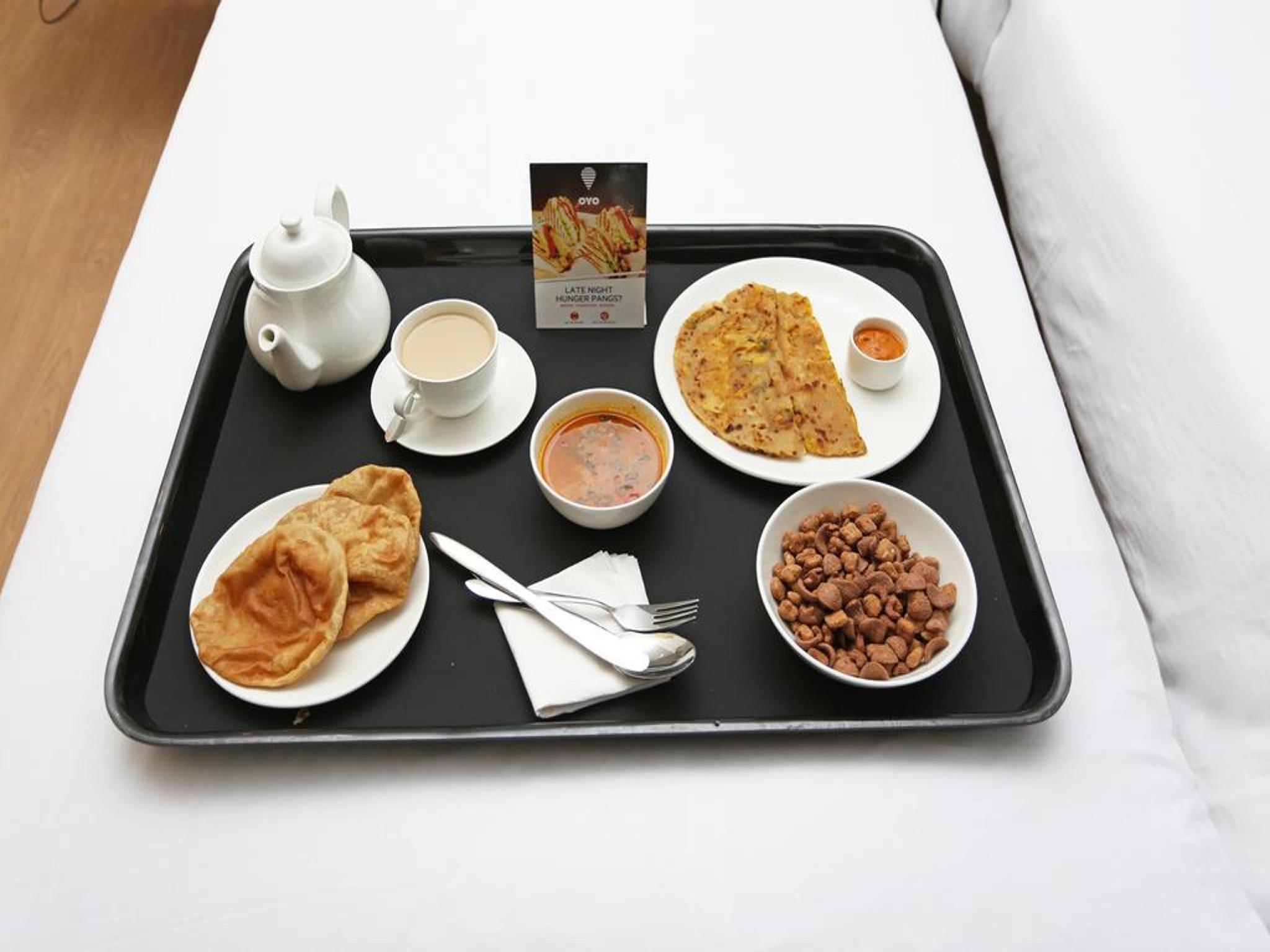 Oyo Hotel Sarovar Grand Kalamboli Εξωτερικό φωτογραφία