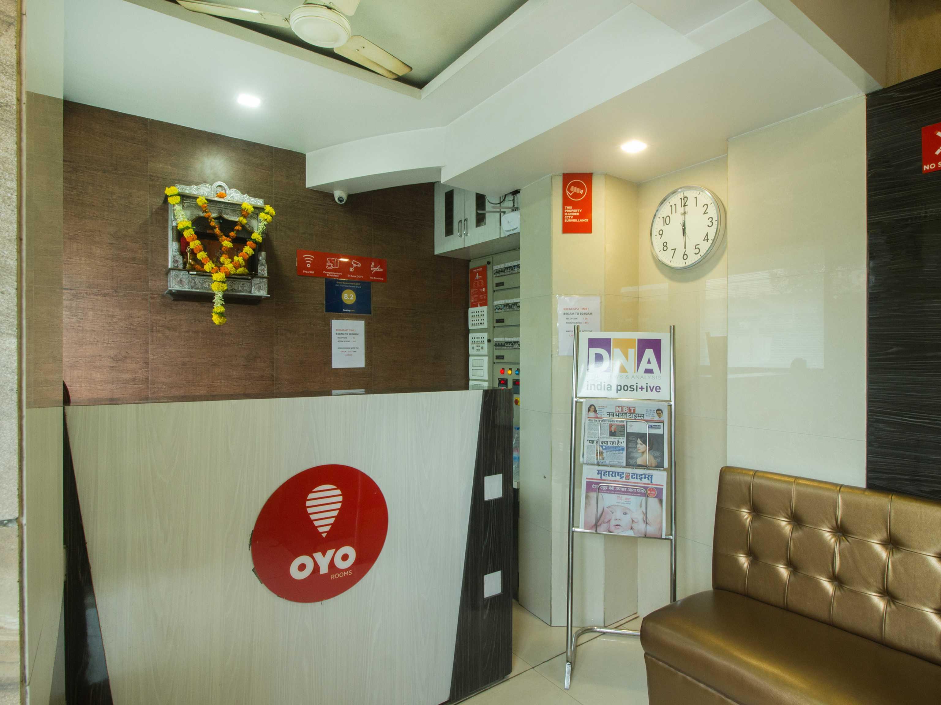 Oyo Hotel Sarovar Grand Kalamboli Εξωτερικό φωτογραφία