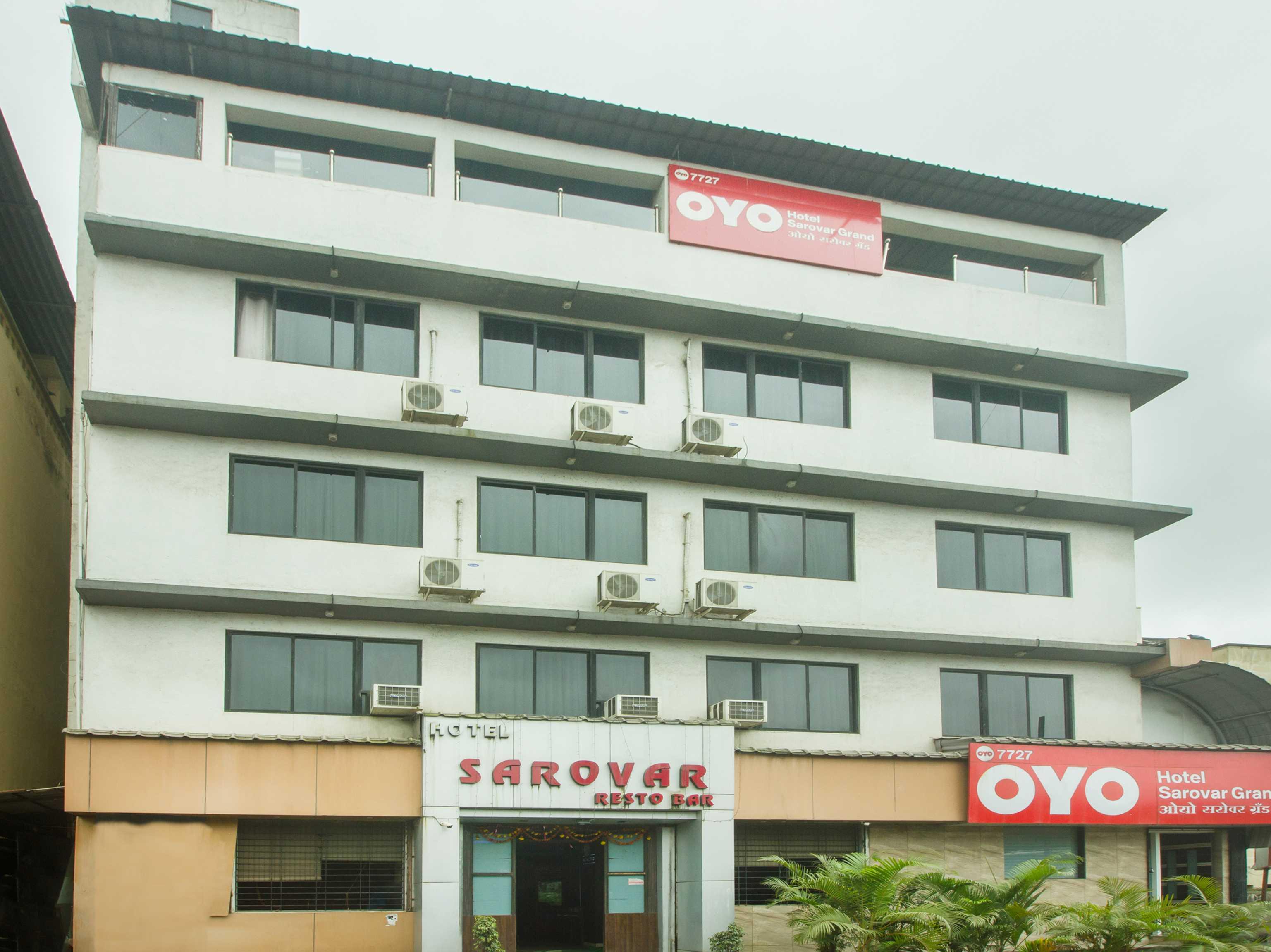 Oyo Hotel Sarovar Grand Kalamboli Εξωτερικό φωτογραφία