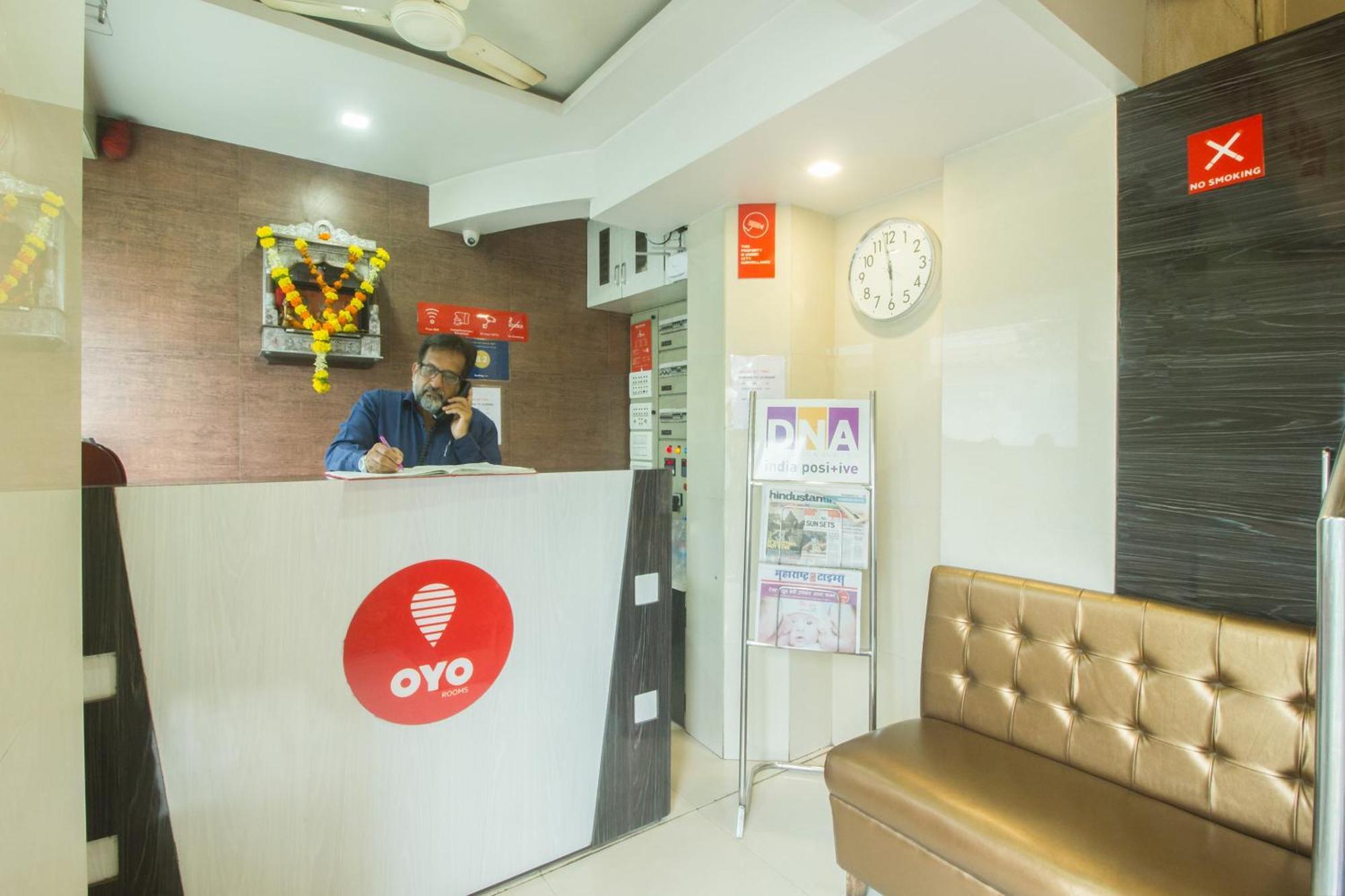 Oyo Hotel Sarovar Grand Kalamboli Εξωτερικό φωτογραφία